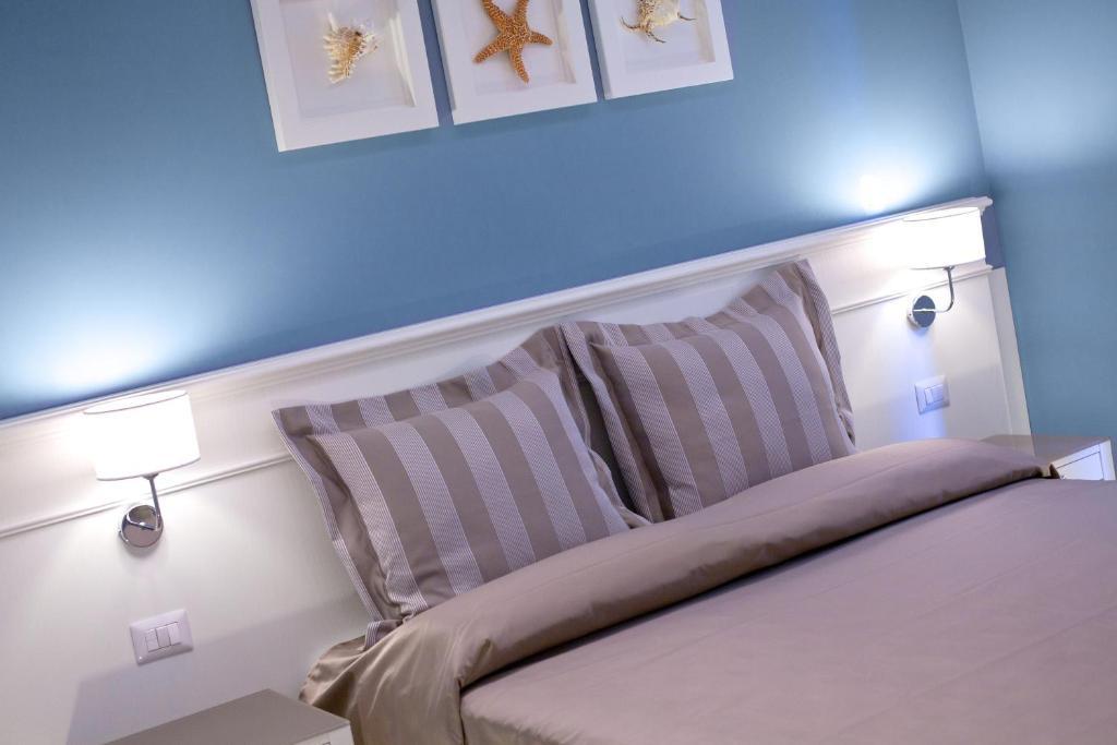 Two Connecting Double Rooms